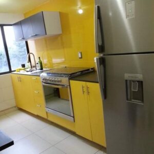 Cocina amarilla de PVC