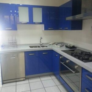 Cocina integral azul de Be happy PVC